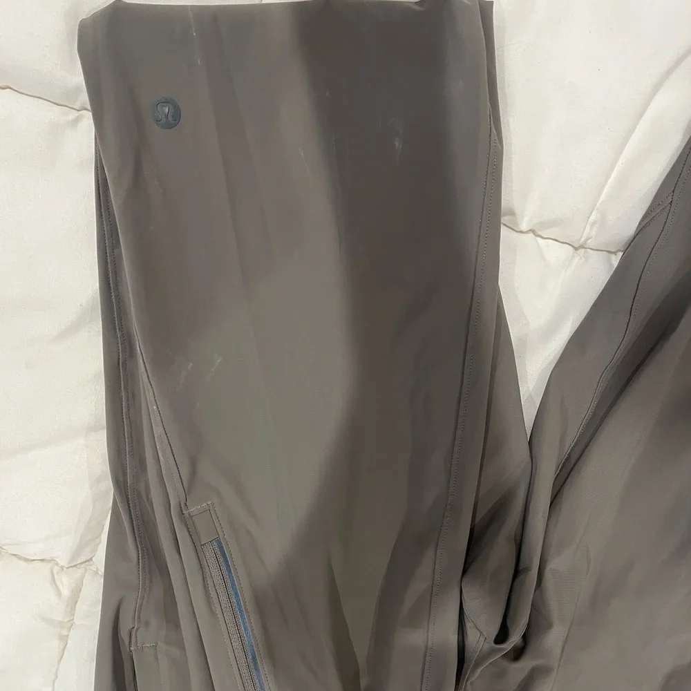 lululemon athletica Men's Gray/SageGreen Jogger Sweatpants - 29” inseam